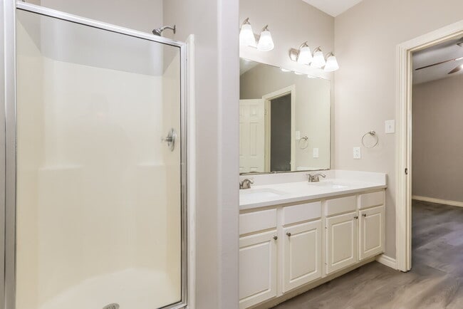 Building Photo - 10110 Berrybriar Ln