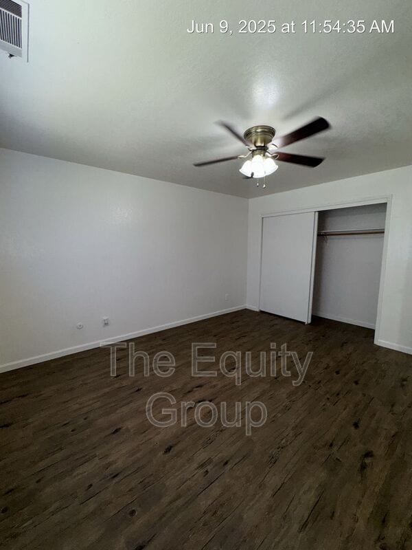 Building Photo - 4623 W Cypress Ave