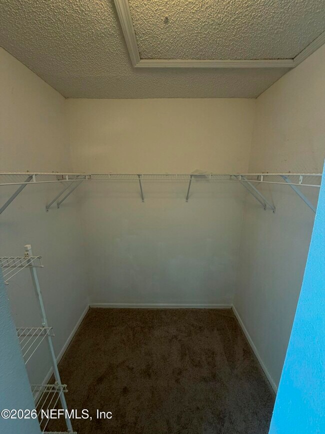 Building Photo - 7321 Fox Grove Rd