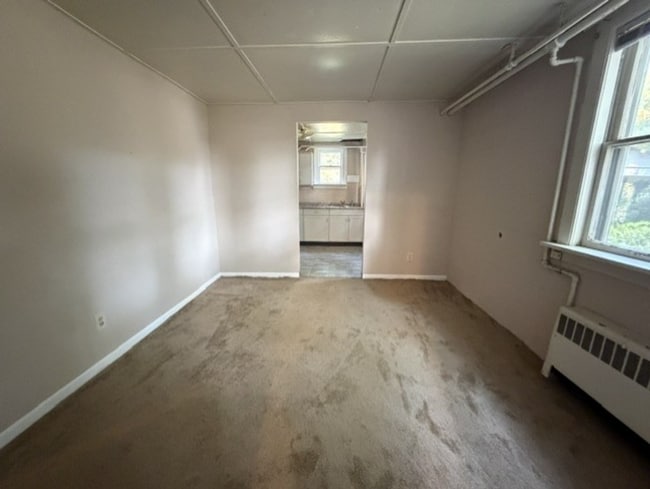 Building Photo - 433 Allenford St