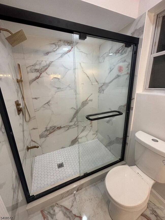 Building Photo - 48 1/2 3rd St