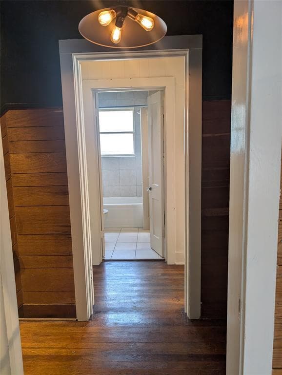 Building Photo - 1907 W 38th St