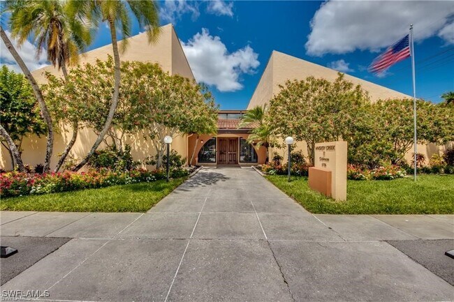 Building Photo - 6110 Whiskey Creek Dr