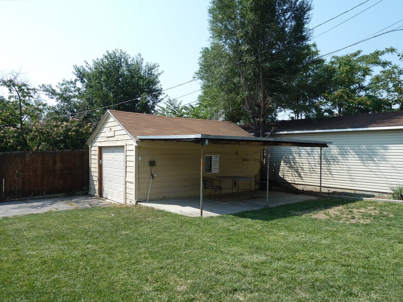 Building Photo - 2257 E 2700 S