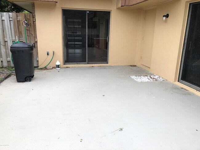 Building Photo - 2117 Patty Cir NE