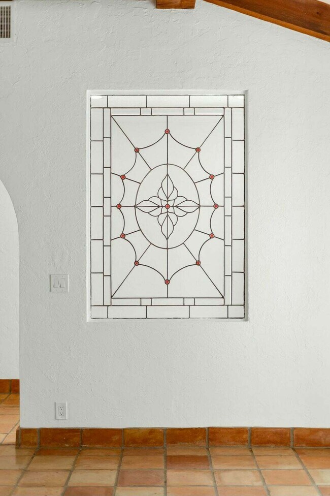 Building Photo - 250 Worth Ave