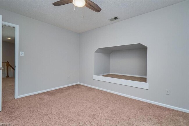 Building Photo - 3305 Fayette Dr