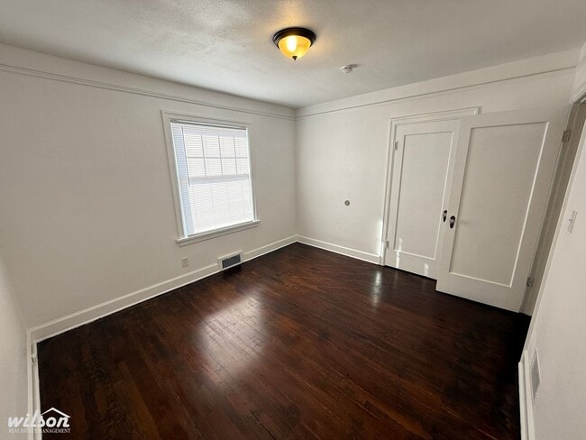 Building Photo - 1522 Browne Ave