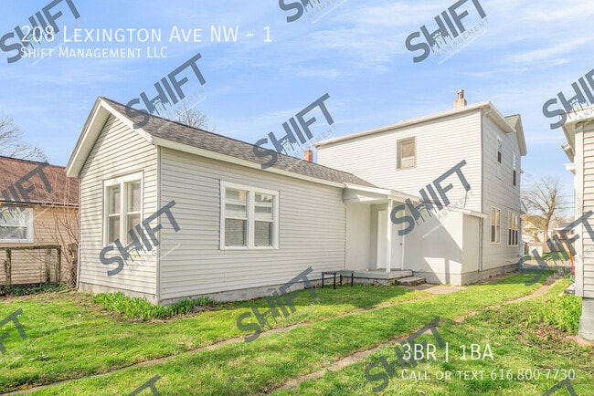 Building Photo - 208 Lexington Ave NW