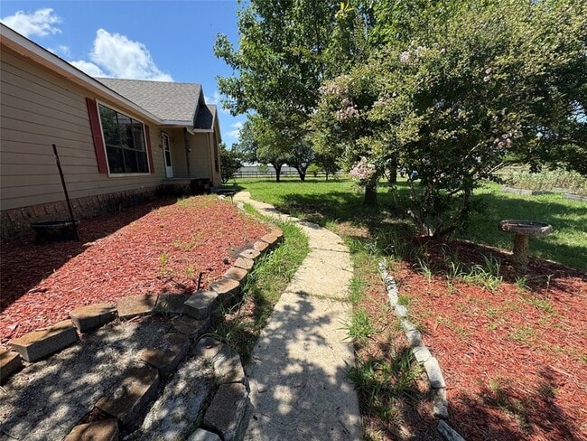 Building Photo - 2139 Co Rd 4106