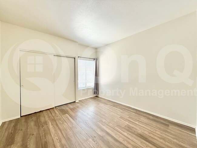 Building Photo - 11666 N 28th Dr