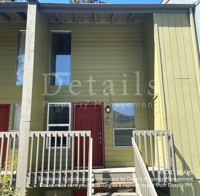 Primary Photo - Nicely Updated Condo with 1 BR + Loft, 2.5...