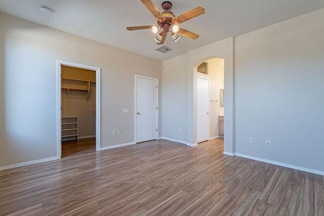 Building Photo - 7602 W Starry Night Ln