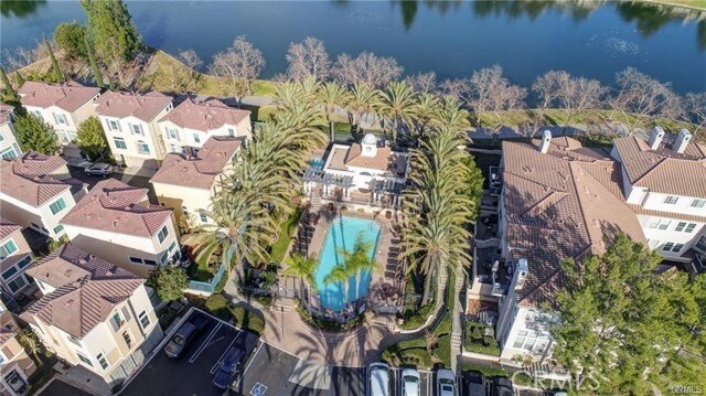 Building Photo - 225 Montana Del Lago Dr