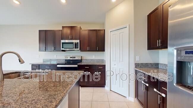 Building Photo - 5412 Olano St