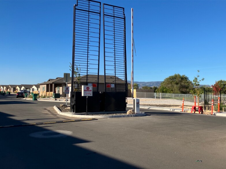 Building Photo - 5304 Crst Cv Dr