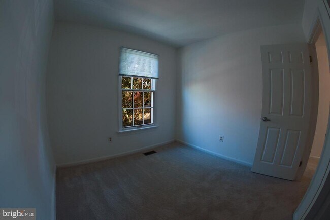 Building Photo - 3955 Pepperidge Ct