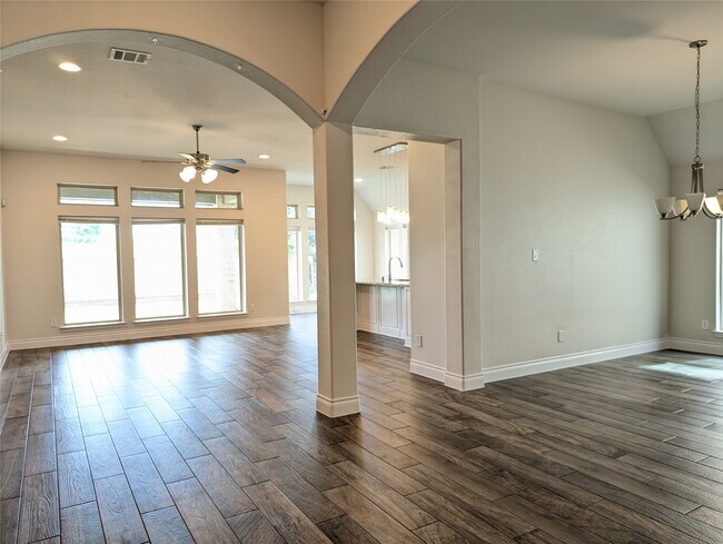 Building Photo - 2043 Blackhawk Ridge Ln