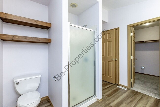 Building Photo - Spacious 3 Bedroom Puyallup Home