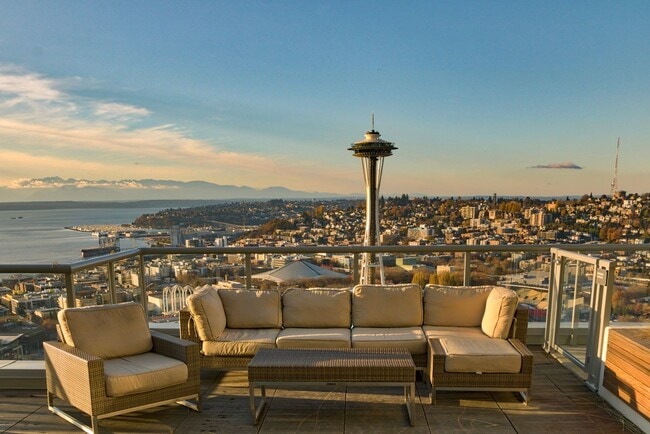 Building Photo - 2bd/1.75ba Seattle Condo