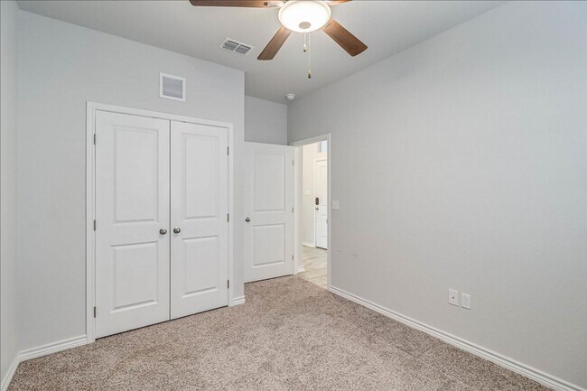 Building Photo - 8010 Calma St