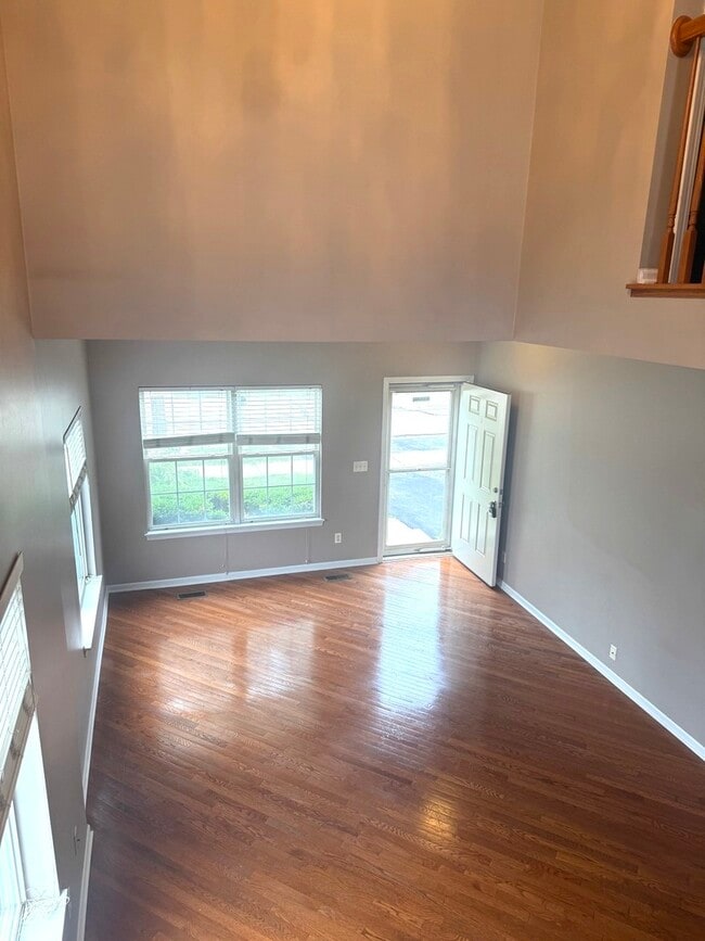 Building Photo - 21529 Franklin Cir