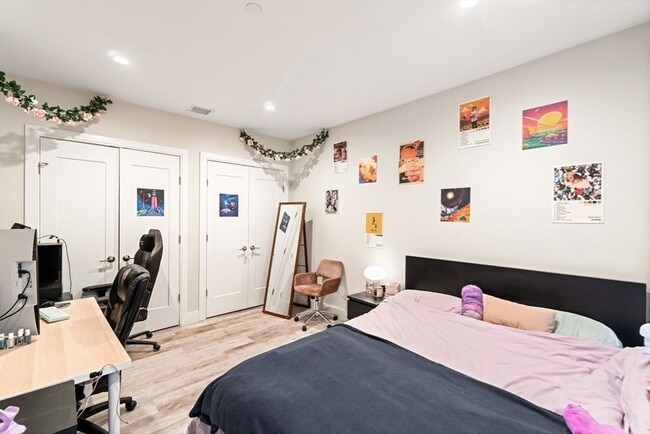 Building Photo - 1457 Tremont St