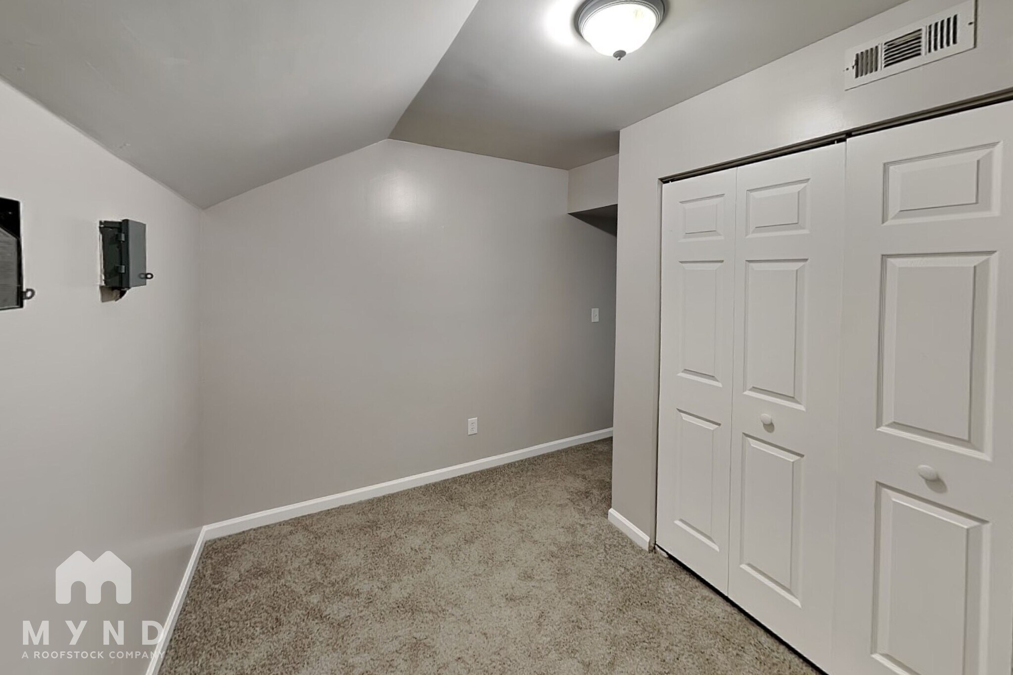 Building Photo - 6041 Creekerton Blvd