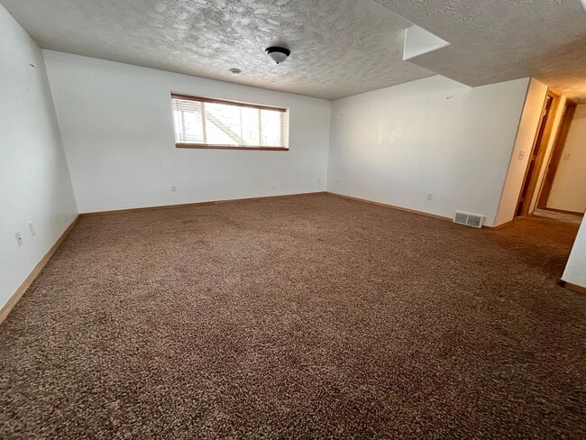 Building Photo - 3 Bed/2 Bath West Side Home For Rent!!