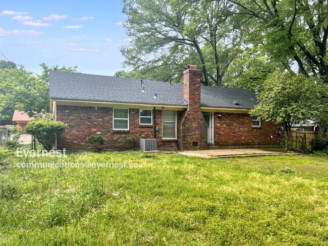 Building Photo - 3606 Clearbrook St