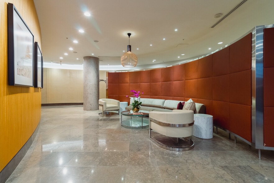 Lobby - 1010 Massachusetts Ave NW