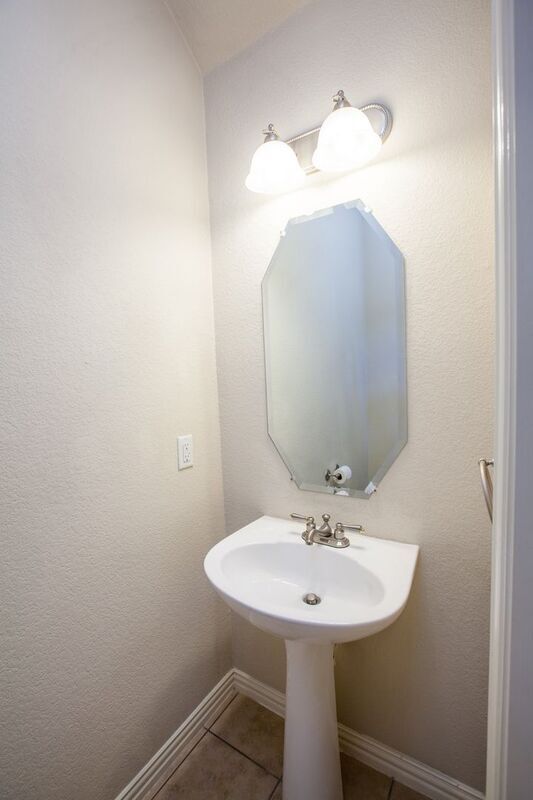 Building Photo - 2805 Gooseberry Dr