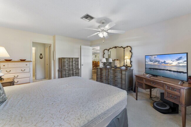 Building Photo - 1050 Citrus Way