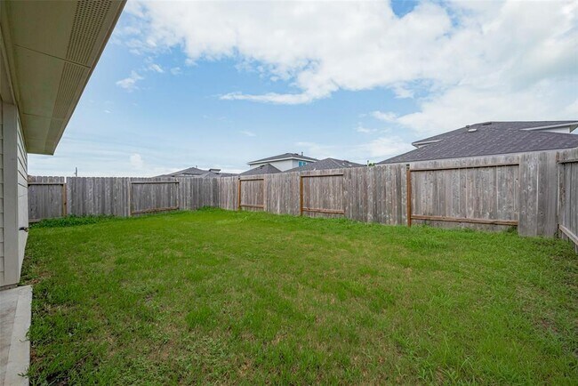 Building Photo - 12715 Basinghall Ln