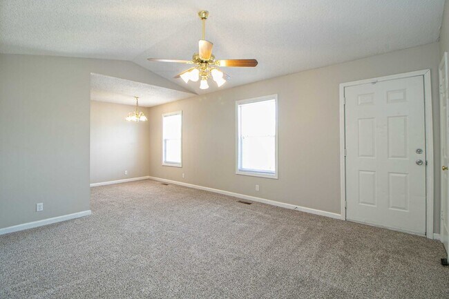 Building Photo - 233 Waterford Dr