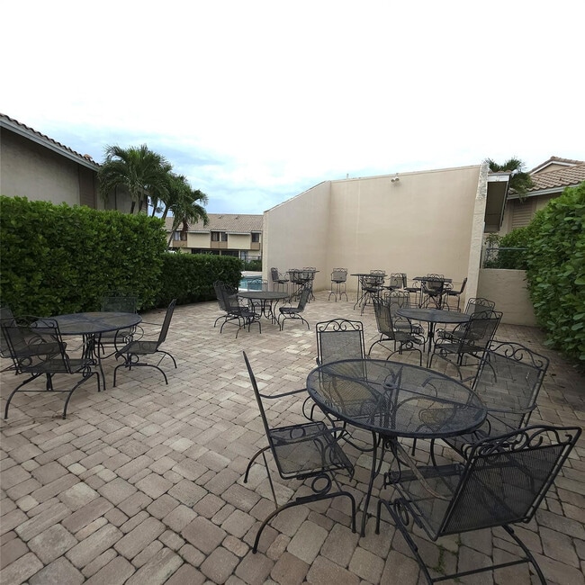 Building Photo - 9959 W Atlantic Blvd