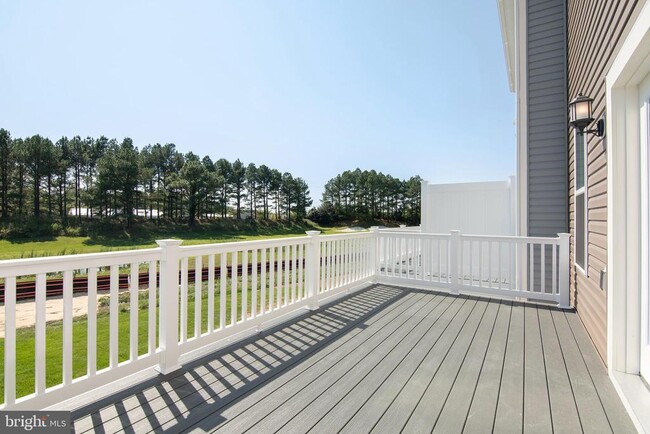 Building Photo - 2110 Winterberry Ln