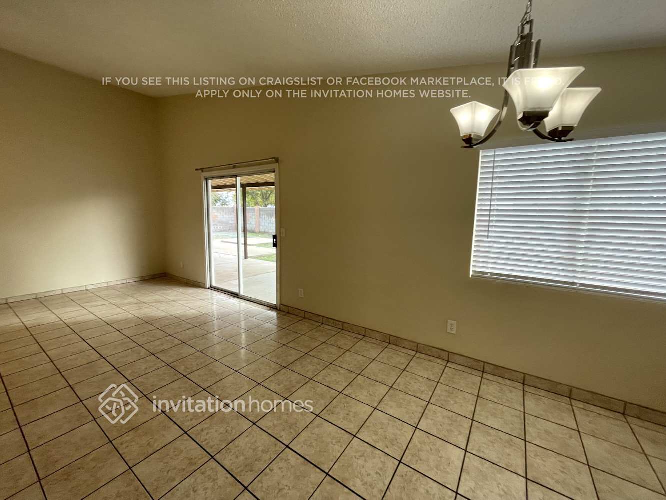 Building Photo - 7517 W Mercer Ln