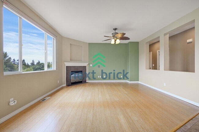 Building Photo - Beautiful 4 beds and 3 baths Modern Home Ready for Rent!