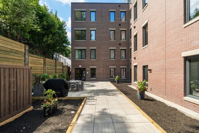 Building Photo - 249 Corey Rd