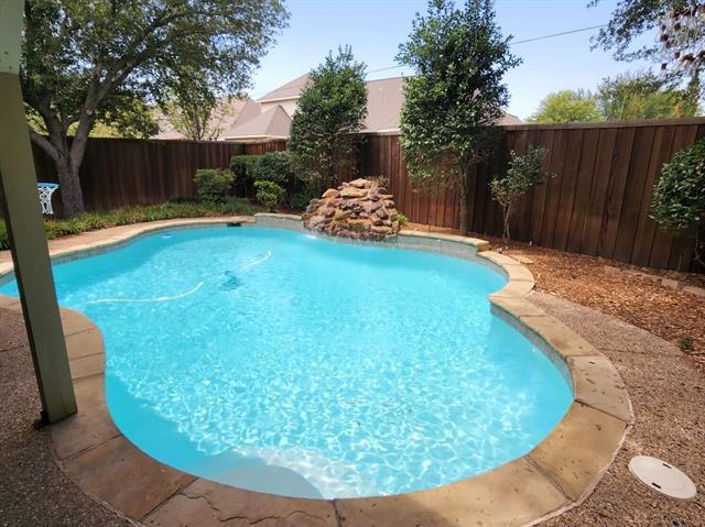 Primary Photo - 2021 Country Brook Ln