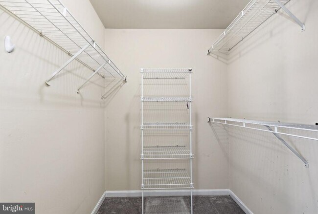 Building Photo - 14257 Hunters Run Way