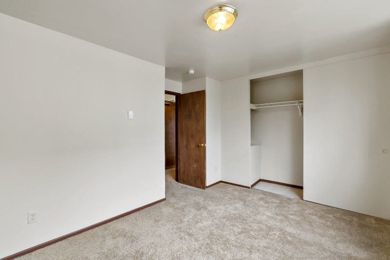 Building Photo - 5515 15th Ave NE