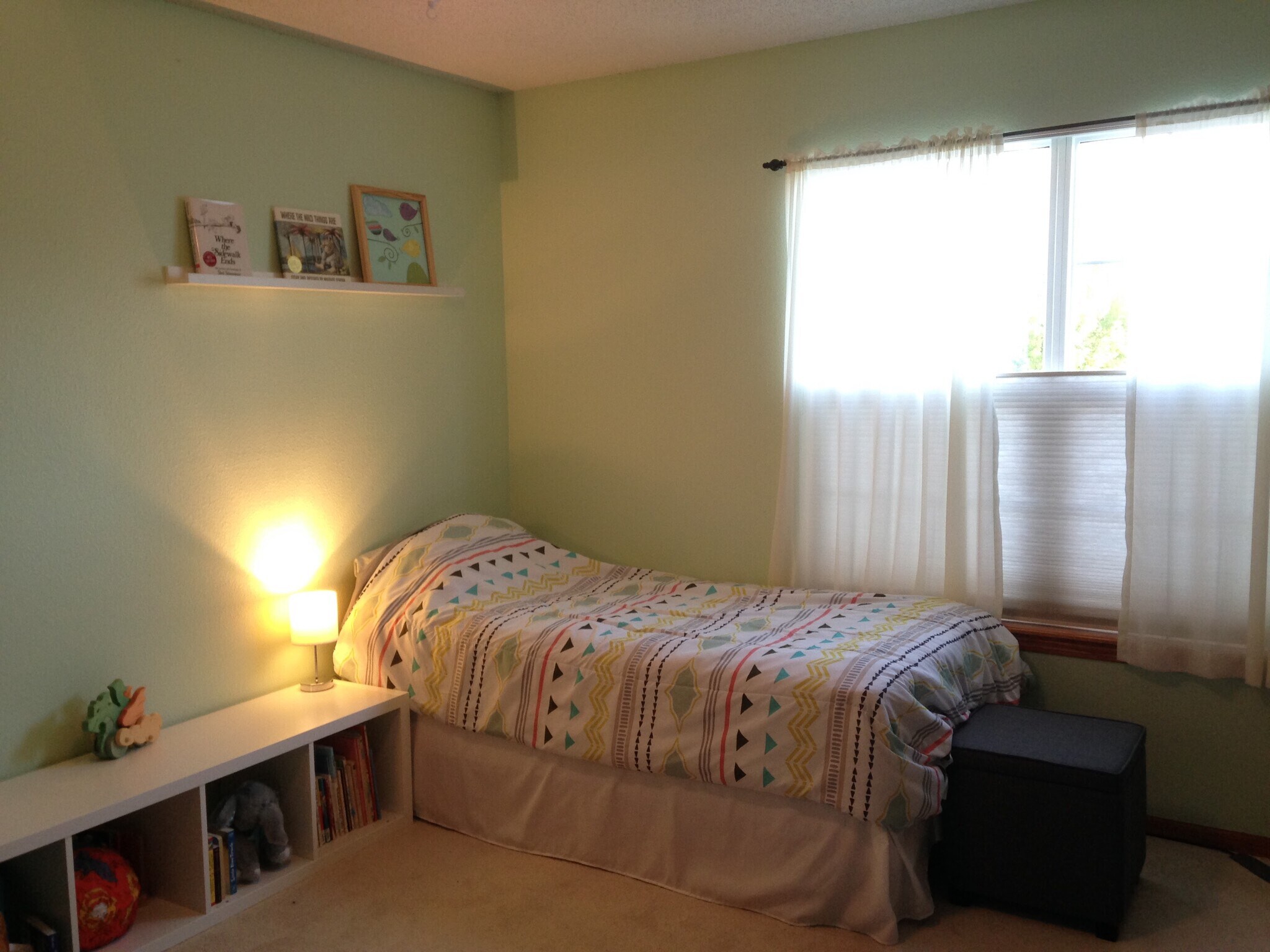 Second bedroom in upper level - 2738 Irving Avenue