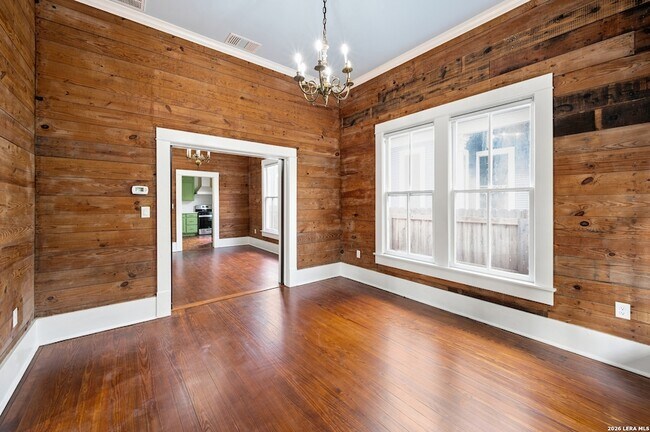 Building Photo - 312 Leigh St
