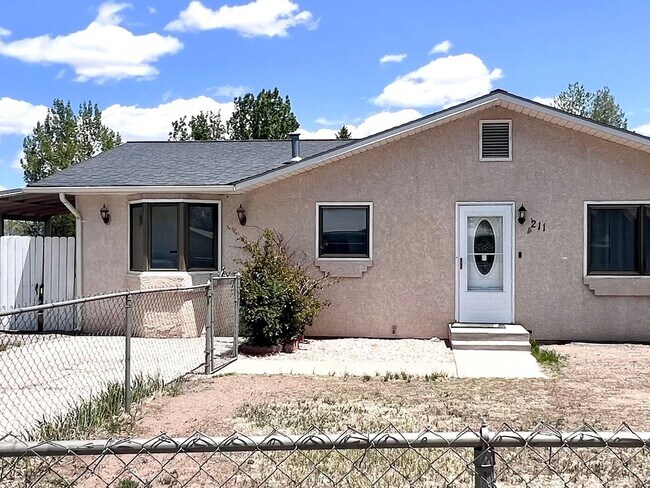 Primary Photo - 3 Bedroom Single Family Home in Alamosa