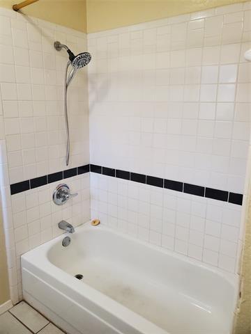 Building Photo - 8828 Las Vegas Ct