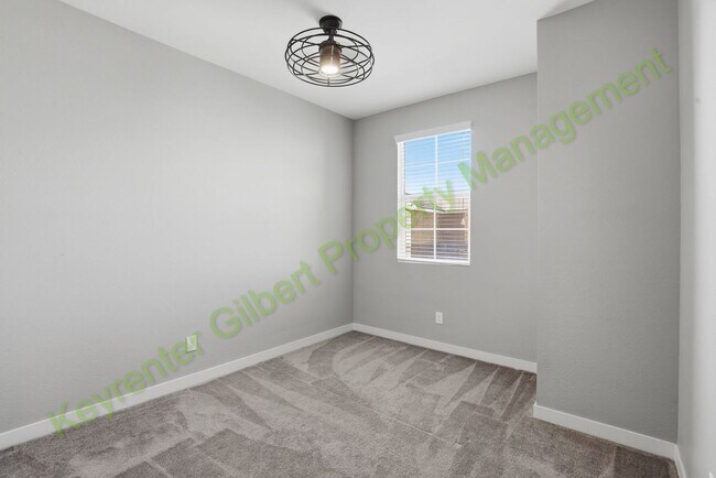 Building Photo - Charming 3-bed/3bath Gilbert Corner Lot Ho...