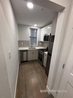 Building Photo - 19 Peterborough St