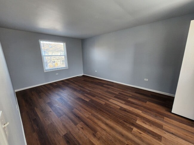 Building Photo - 1221 Calico Ave